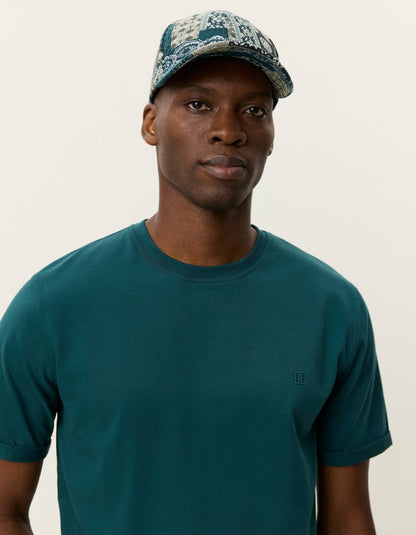 Les Deux Norregaard Contrast T-Shirt in der Farbe Sea Moss Green