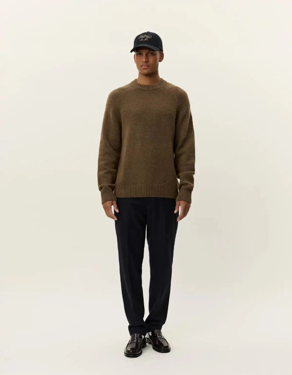 Les Deux Pullover Gilbert in der Farbe Teak Brown
