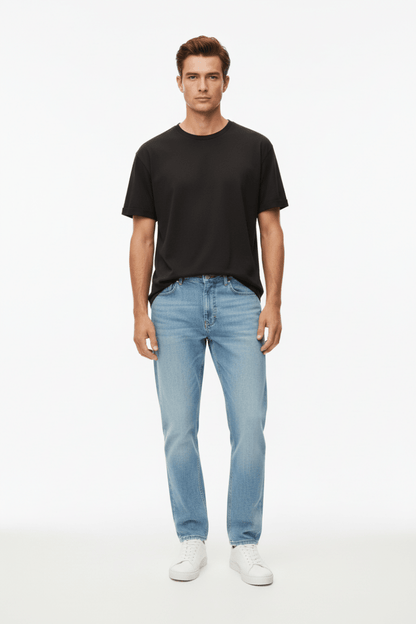Les Deux Ryder Washed Denim Jeans in der Farbe LIGHT INDIGO WASH