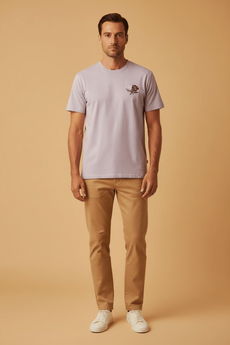 Les Deux T-Shirt Felipe in der Farbe Flieder mit Rosendruck