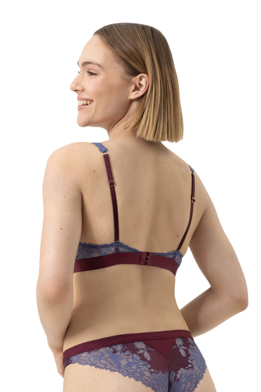 Mey Triangle-BH Poetry Dream Boysenberry