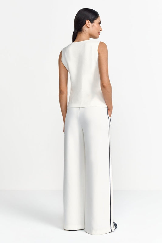 Rich and Royal Hose pearl white