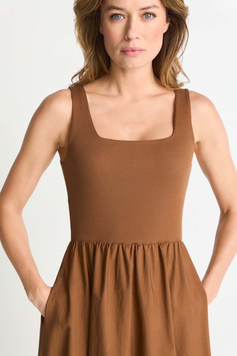 Rich & Royal Balloon Dress in der Farbe coconut bark