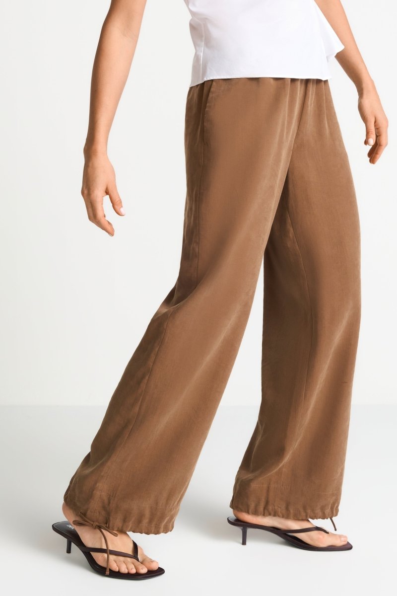 Rich & Royal Bazaar pants in der Farbe white stone
