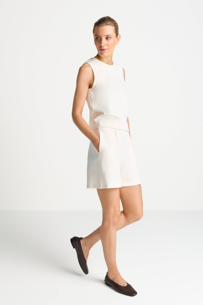 Rich & Royal Damen Scuba Shorts in pearl white