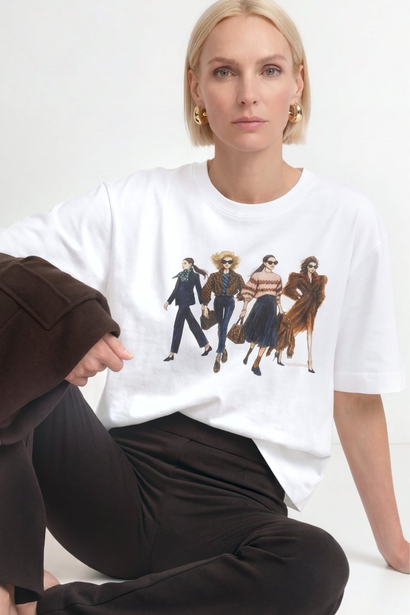 Rich & Royal Gentle Fit T-Shirt with Women Print – white