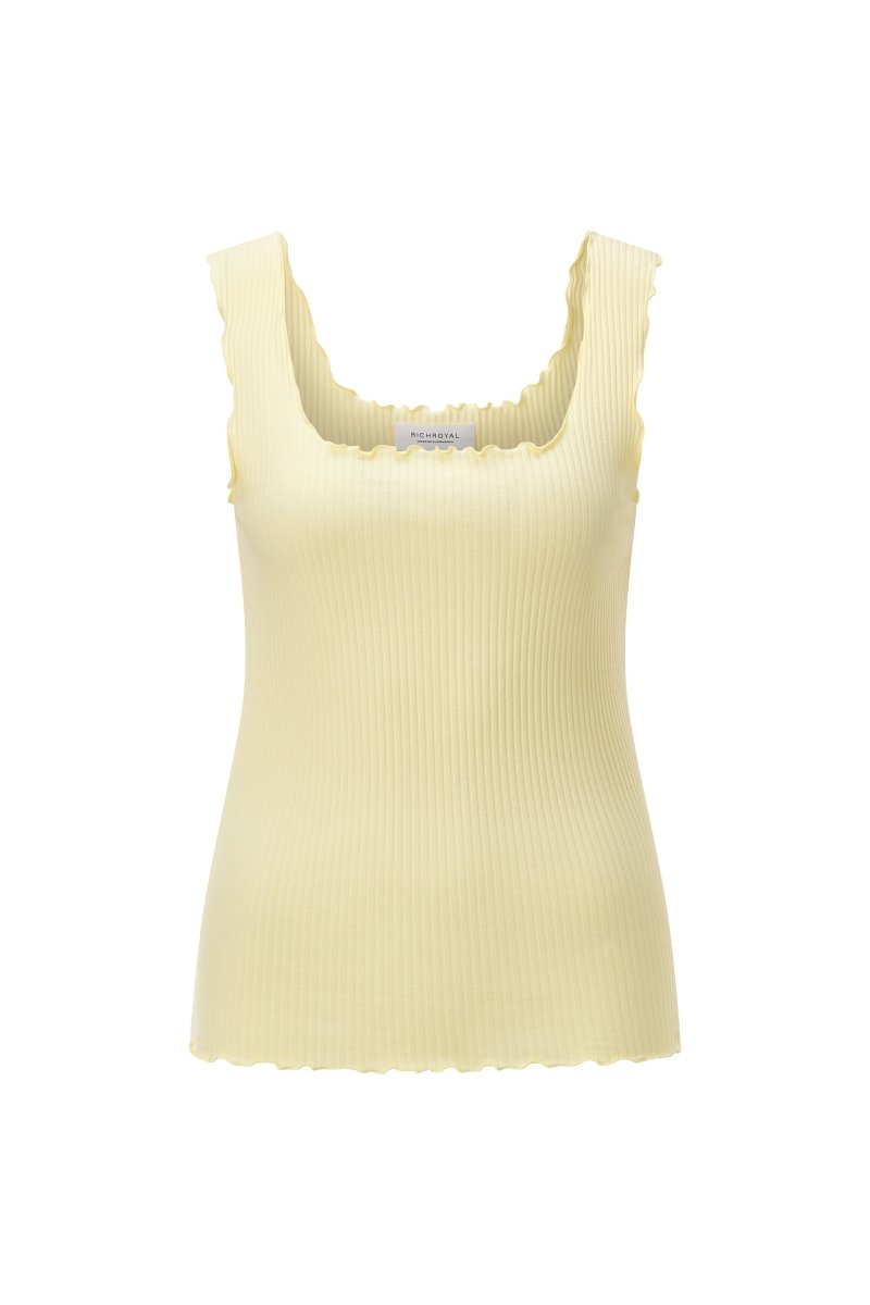 Rich & Royal O Frill Top in der Farbe soft butter