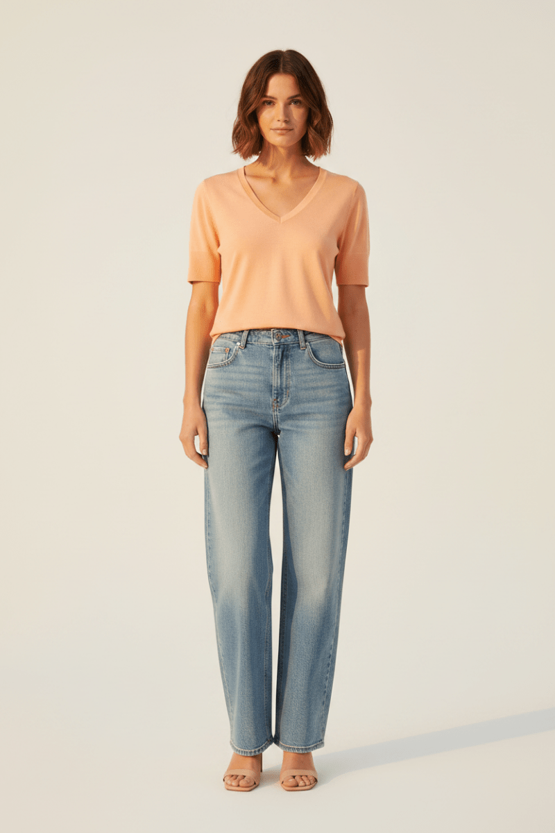 Rich & Royal T Fineknit V-Neck Shirt in der Farbe Soft Papaya