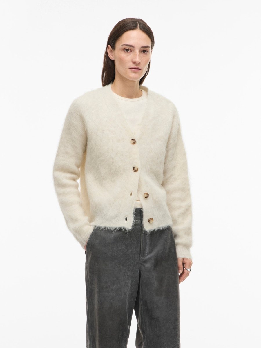 Rouge Edit Cardigan Rourose L/S V - Neck in der Farbe Birch