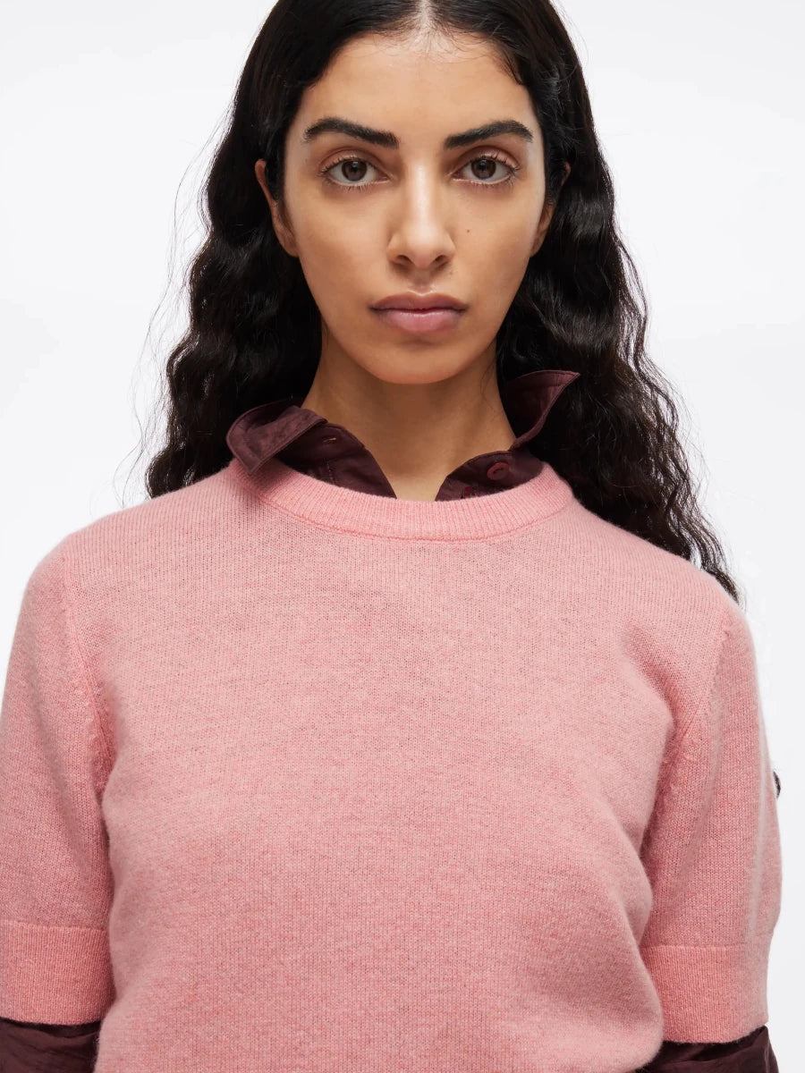 Rouge Edit Kurzarmpullover in der Farbe Peach Blossom