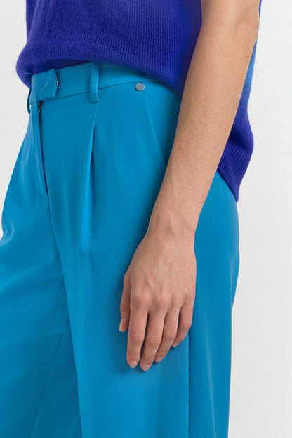 Rich & Royal Pleated Wide Leg Hose in Blue Jewel