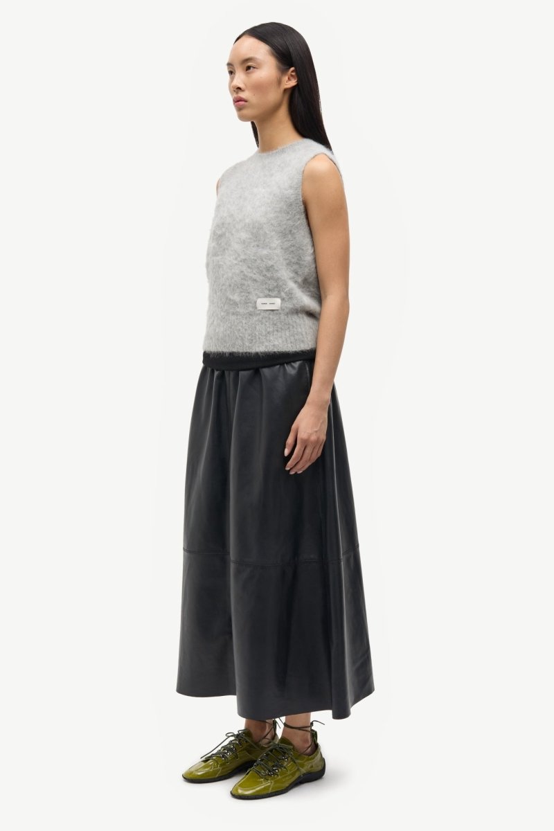 SAMSOE SAMSOE Sathea Leather Skirt 16184 in der Farbe Volcanic Ash