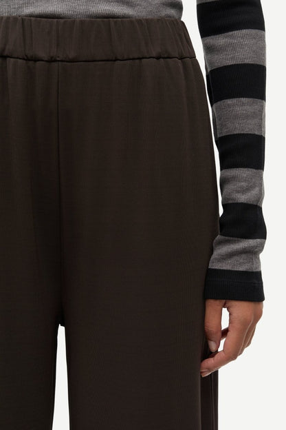Samsoe Samsoe SAUMI TROUSERS 16113 in der Farbe Mulch