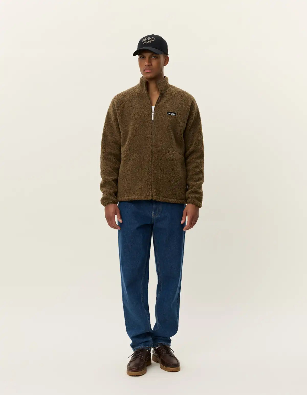 Les Deux Jacke Creed Teddy in der Farbe Teak