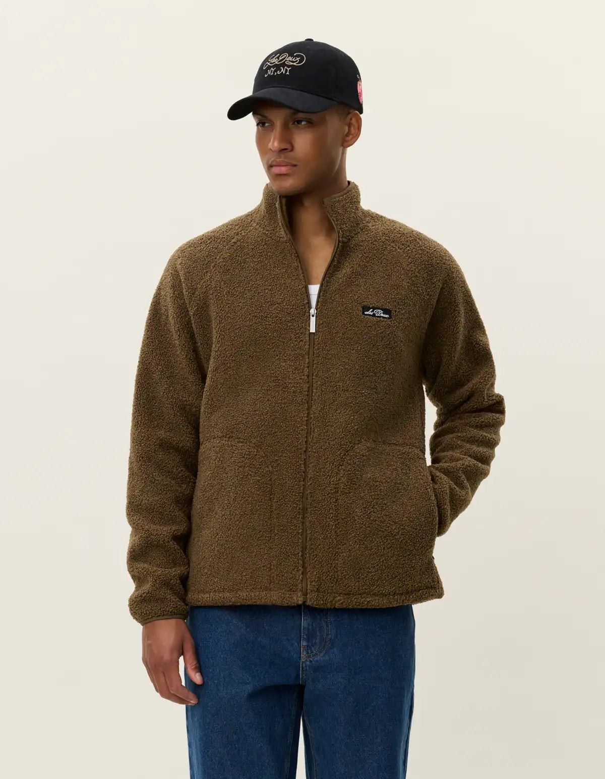 Les Deux Jacke Creed Teddy in der Farbe Teak