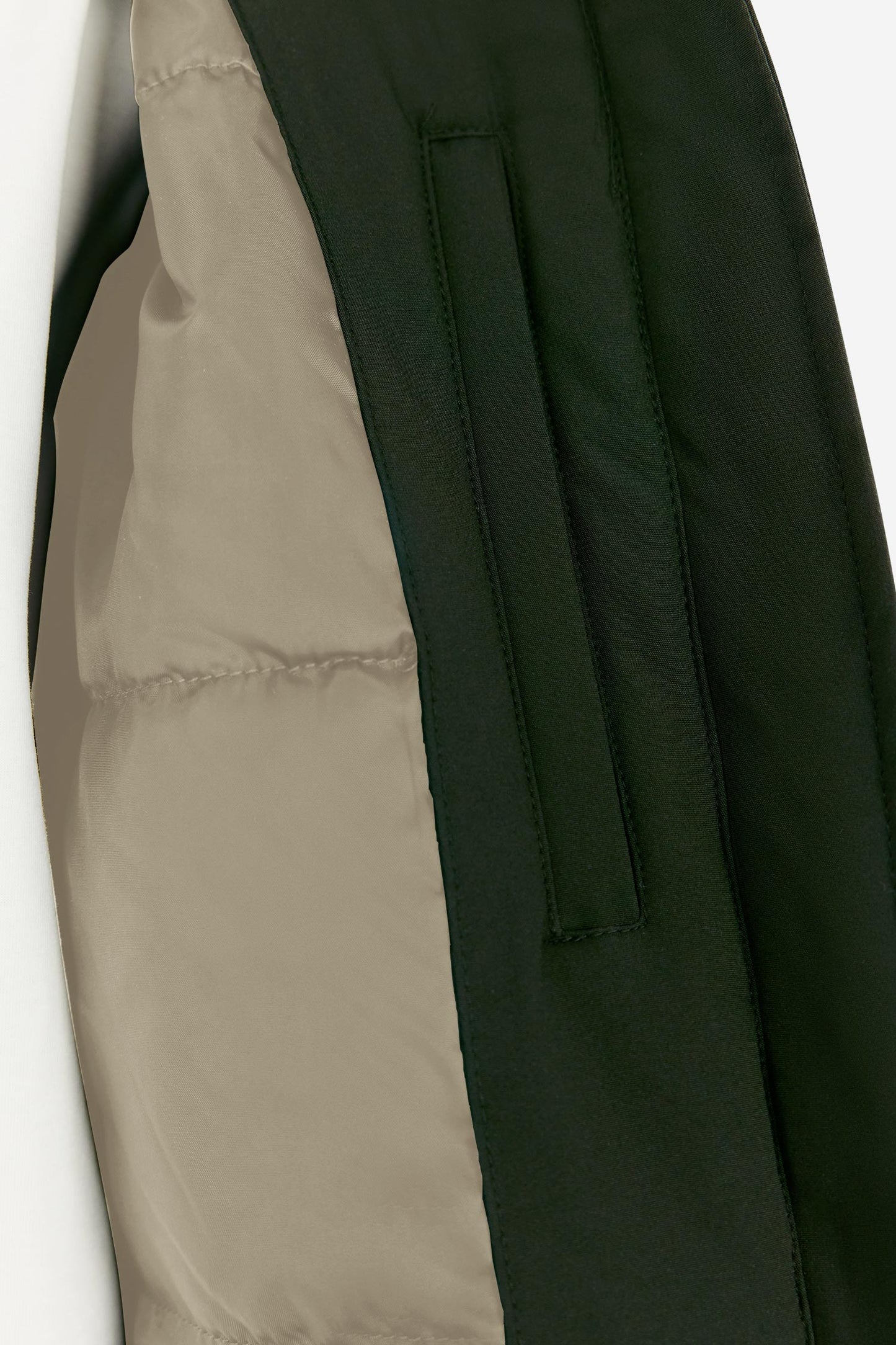 Elvine Damenmantel Eline in der Farbe Shelter Green