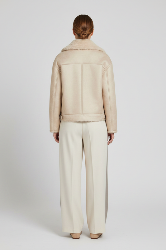 Vila Jacke in der Farbe Creme