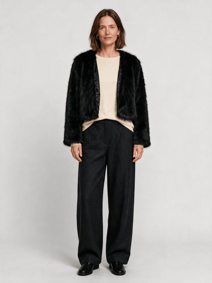 Vila Jacke Vipelly in Black Beauty