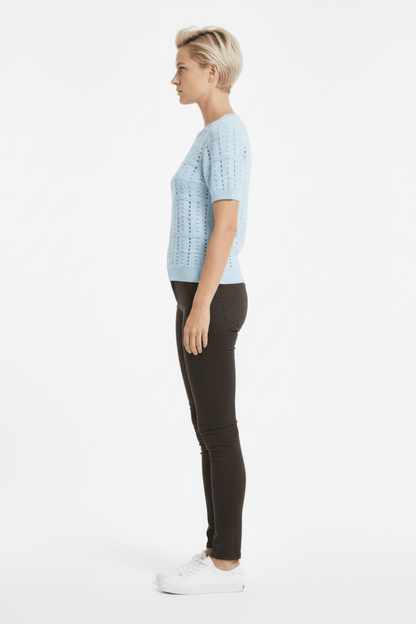 Vila O - NECK POINTELLE KNIT TOP/TES in der Farbe Nantucket Breeze