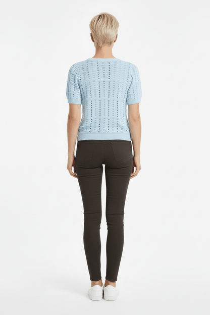Vila O - NECK POINTELLE KNIT TOP/TES in der Farbe Nantucket Breeze