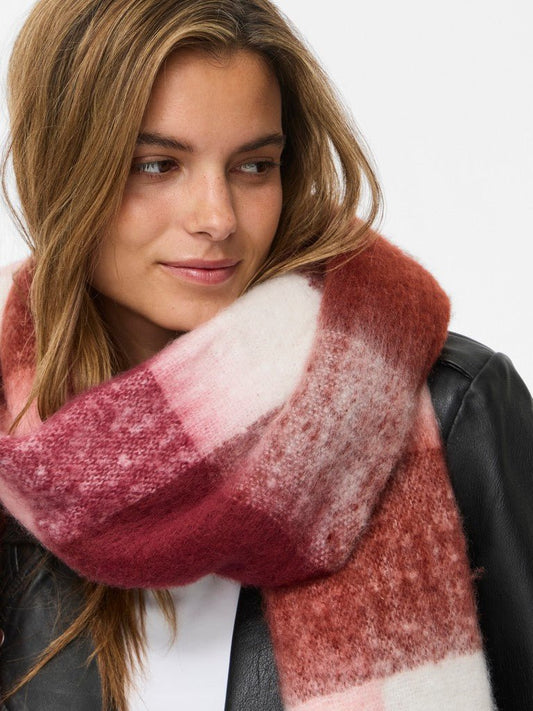 Vila Strickschal Knit Scarf in Ballet Slipper Sable/Cloud Dancer/Tawny Port