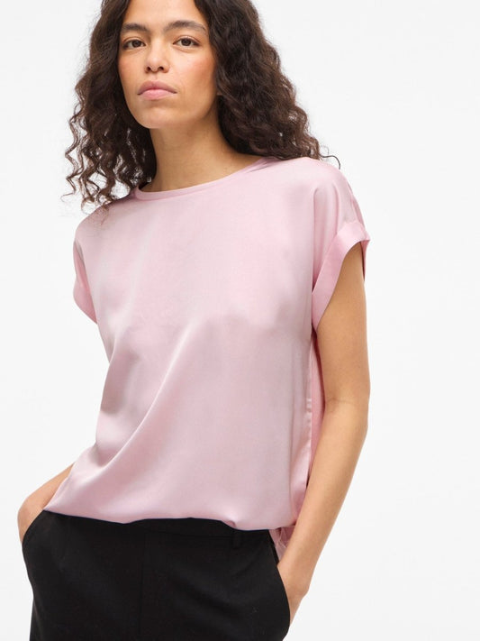 Vila T-shirt Viellette Satin Top in der Farbe Cherry Blossom