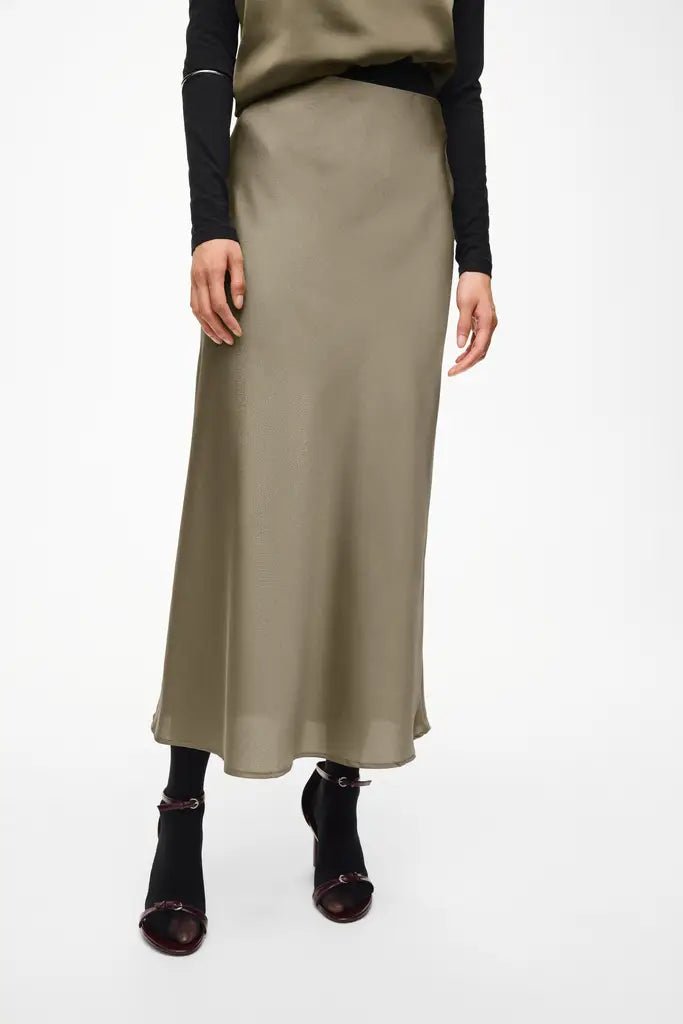 Vila Viellette HW Midi Rock in der Farbe Olive
