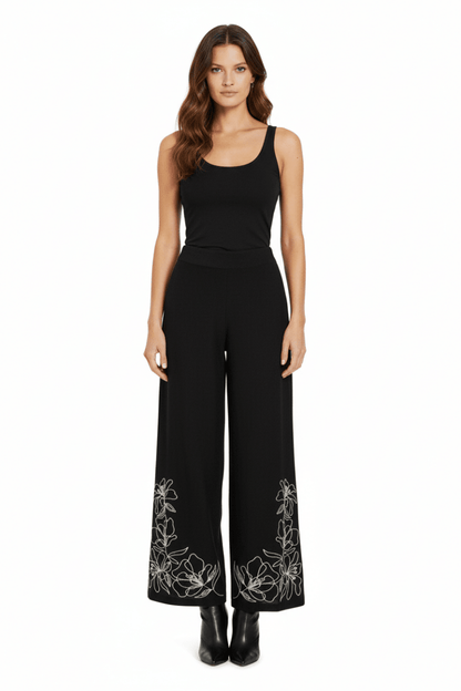 Vila Vipolli Embroidered Pants in der Farbe Black Beauty