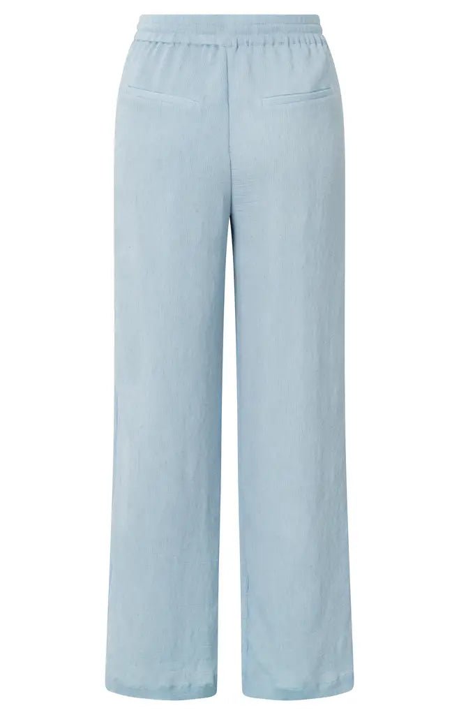 Yaya Hose in der Farbe Baby Blue